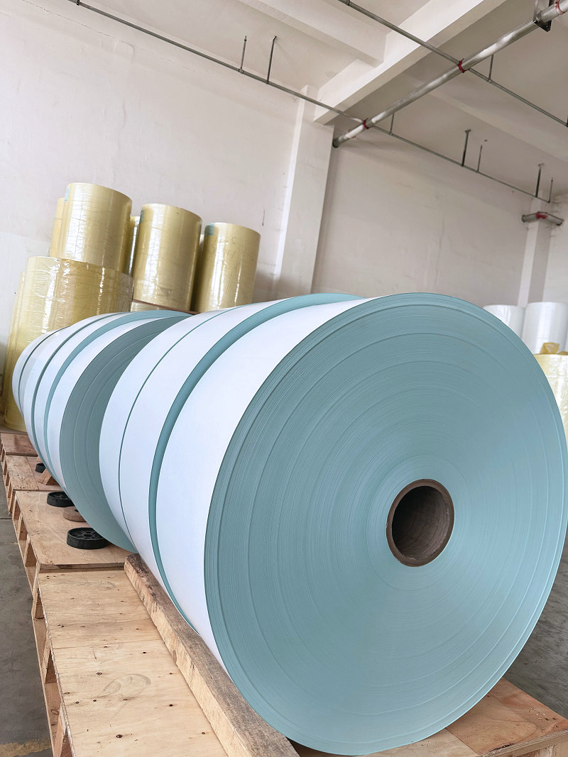 Has been cut 6000 meters thermal label paper